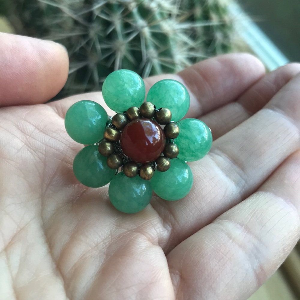 Adjustable jade flower ring